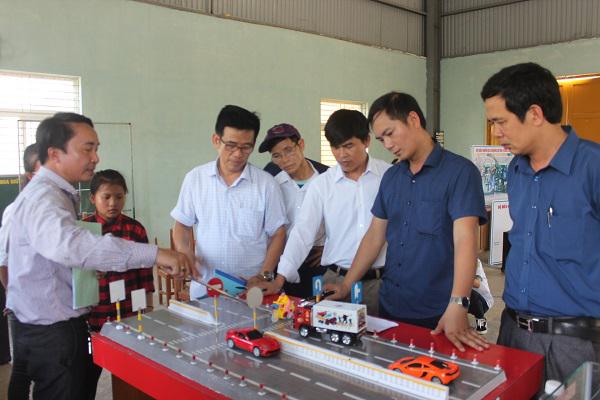 Huyện Kỳ Anh: Chung kết cuộc thi sáng tạo thanh thiếu niên, nhi đồng và hội thi sáng tạo khoa học kỷ thuật năm 2017.