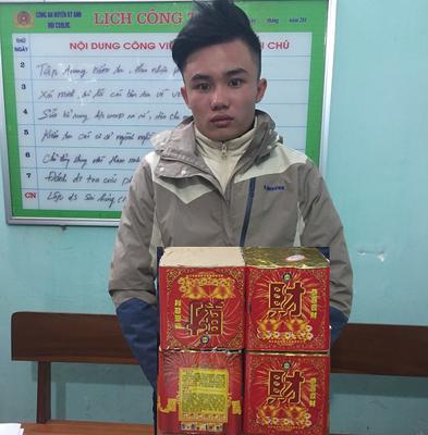 Công an huyện Kỳ Anh bắt đối tượng mua bán vận chuyển 6 kg pháo