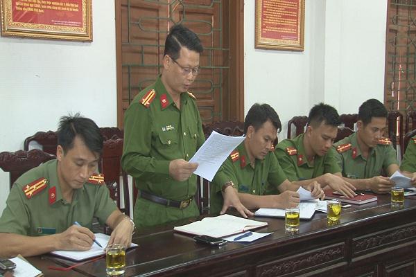Ban Pháp Chế HĐND huyện Kỳ Anh: Làm việc với Công an huyện.