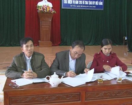 Đảng bộ xã Kỳ Văn: hội nghị tổng kết công tác xây dựng đảng năm 2014- triển khai nhiệm vụ năm 2015 và trao tặng huy hiệu đảng.