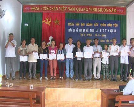 Thôn Nam Phong (Kỳ Phong) tổ chức ngày hội đại đoàn kết toàn dân.